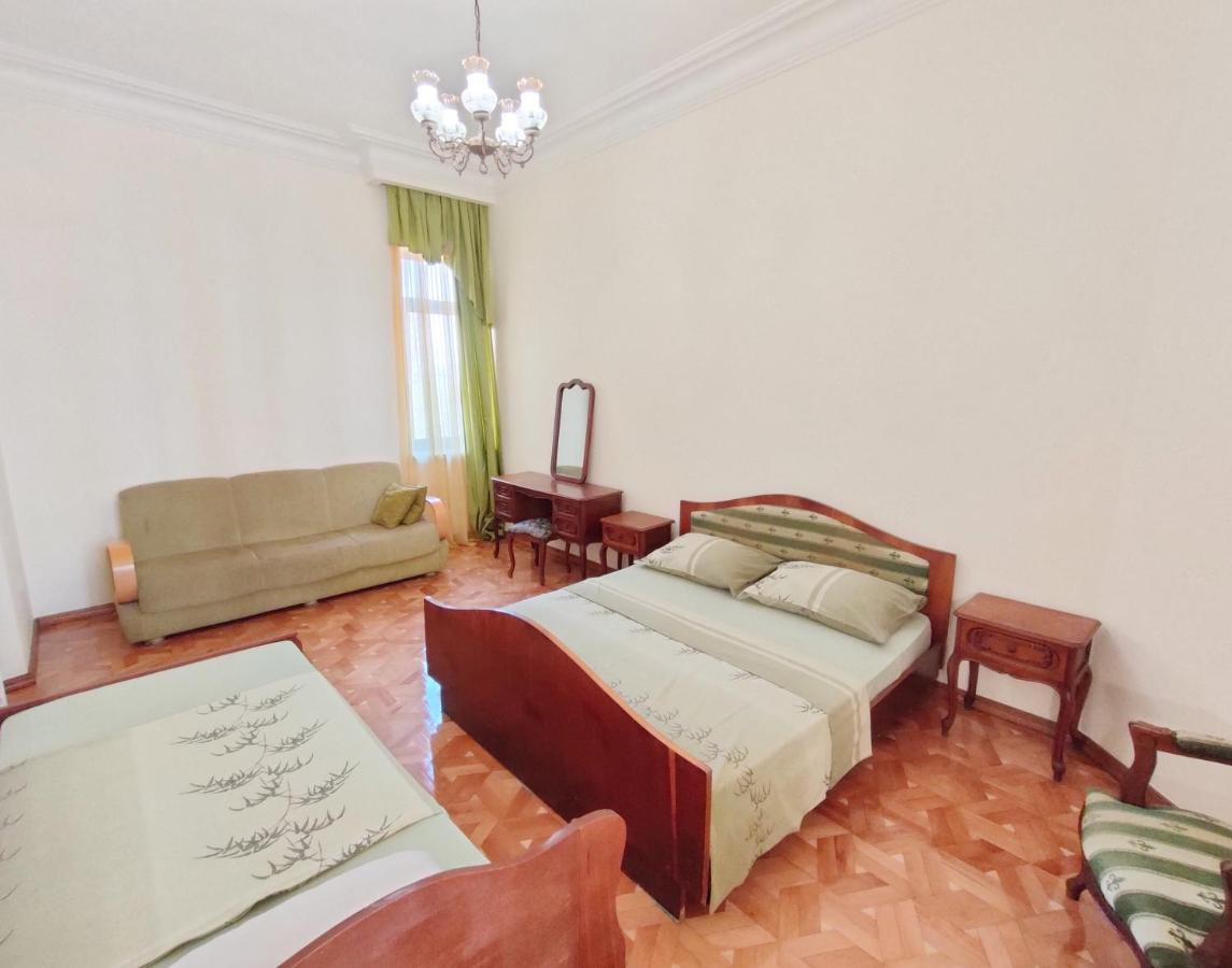 Batumi Sun Hostel Экстерьер фото