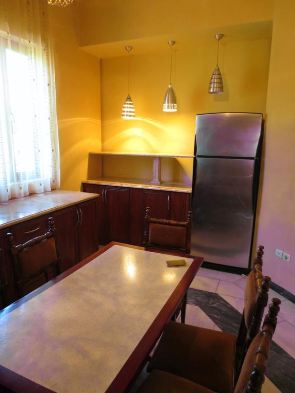 Batumi Sun Hostel Экстерьер фото